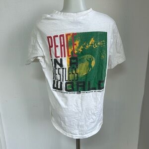 Vintage T shirt Graphic Single Stitch World Issue‎ 1991 Made in USA